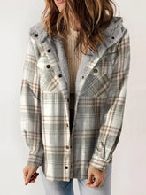 Load image into Gallery viewer, Cozy Plaid Fleece-Lined Jacket