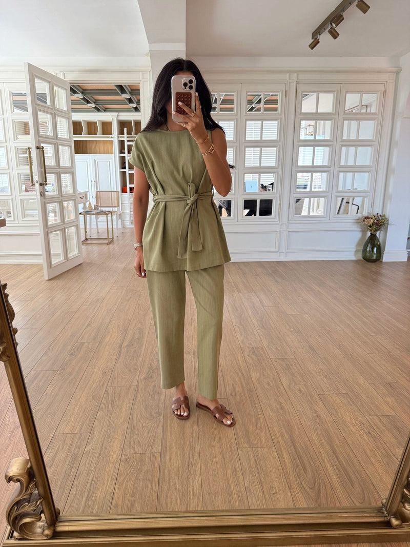 Orika Shoulder Twist Blouse-Pants Russian Suit