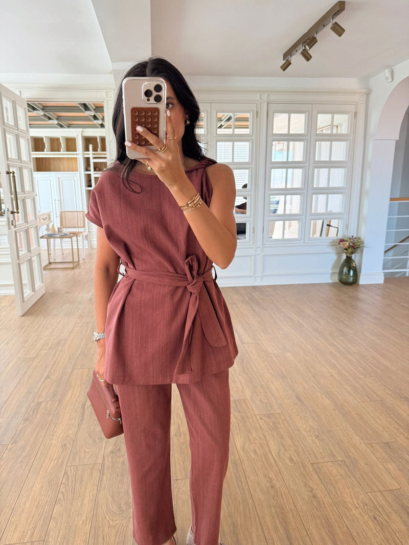 Orika Shoulder Twist Blouse-Pants Russian Suit